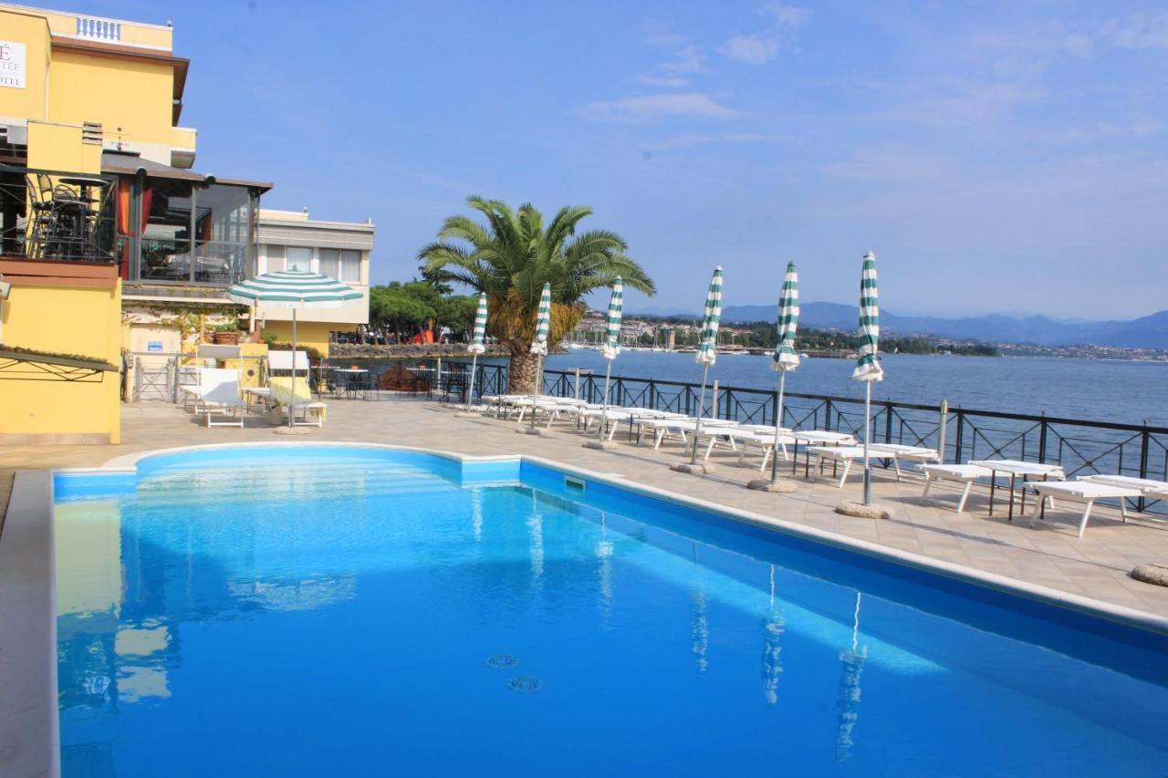 Hotel Estee 데센자노델가르다 외부 사진